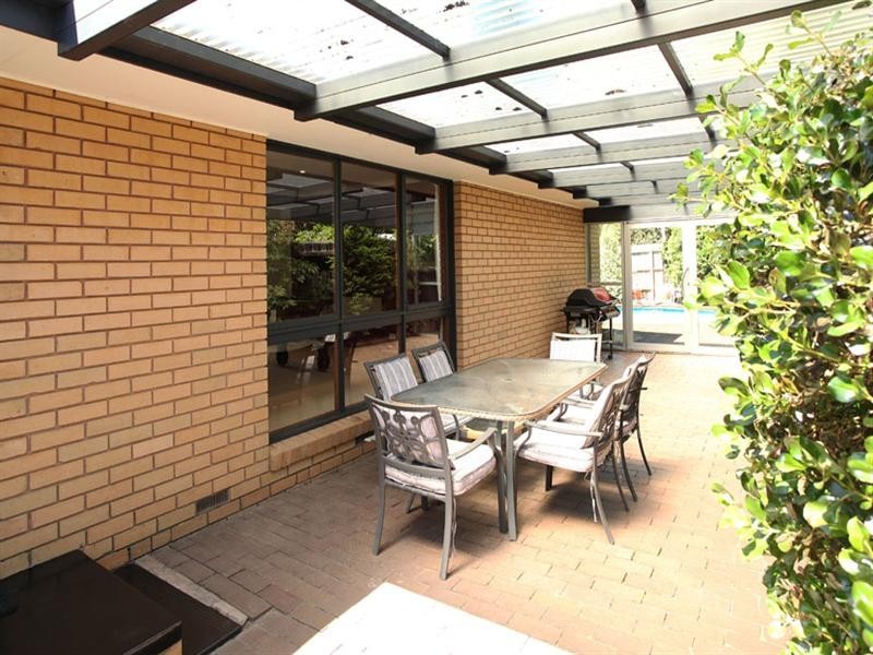 22 Walbrook Drive, Vermont South VIC 3133