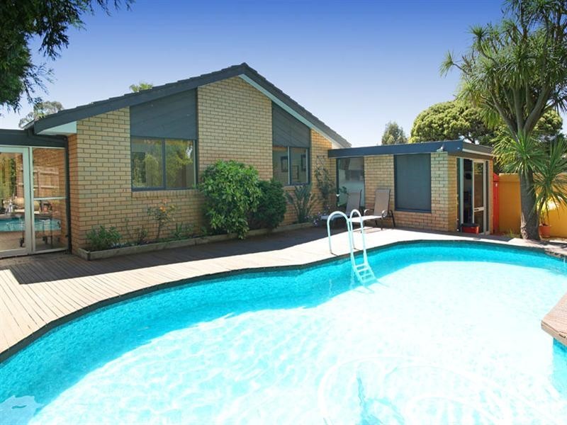 22 Walbrook Drive, Vermont South VIC 3133