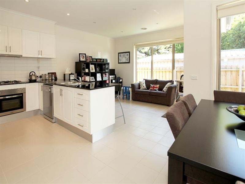 3/2-4 Maida Avenue, Bayswater VIC 3153