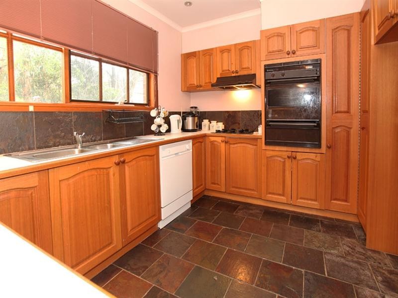 3/1 Rolls Court, Glen Waverley VIC 3150