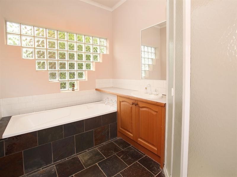 3/1 Rolls Court, Glen Waverley VIC 3150