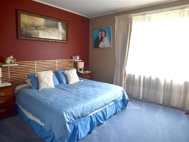 9 Colvin Court, Glen Waverley VIC 3150