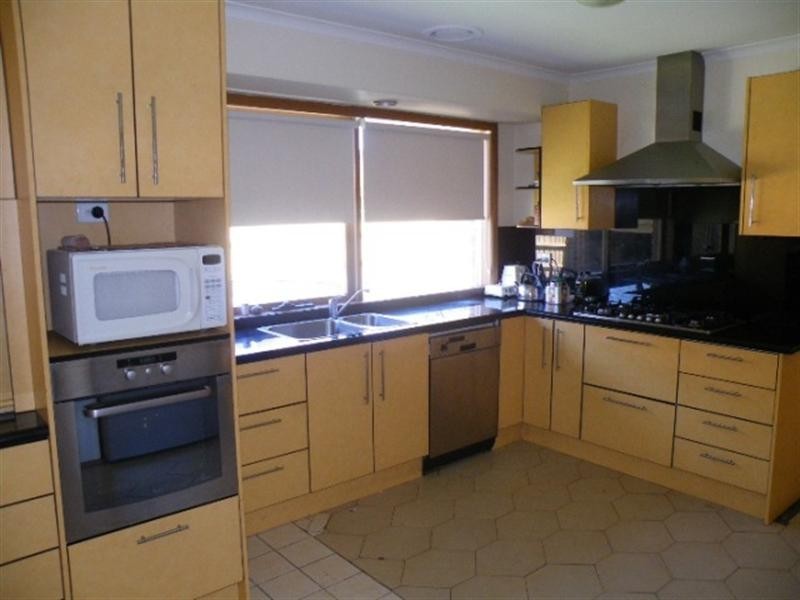 54 Shepherd Road, Glen Waverley VIC 3150