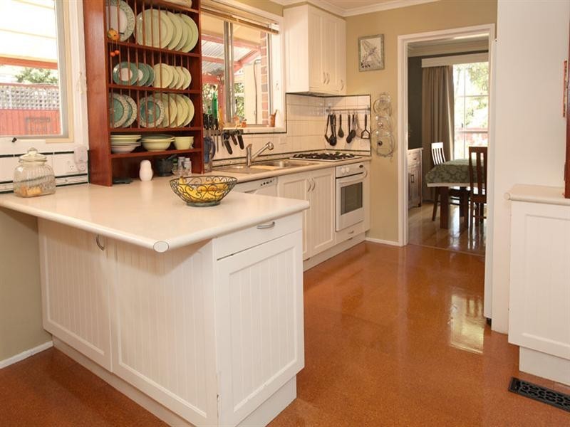 1 Coolabah Avenue, Glen Waverley VIC 3150