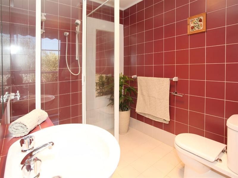 1 Coolabah Avenue, Glen Waverley VIC 3150