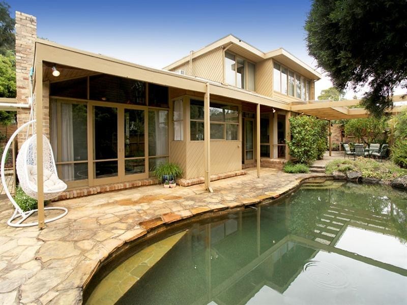 4 Beaumont Place, Wheelers Hill VIC 3150