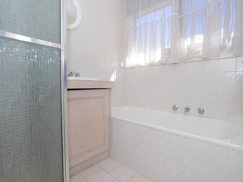 1/13 Oakbank Court, Wheelers Hill VIC 3150