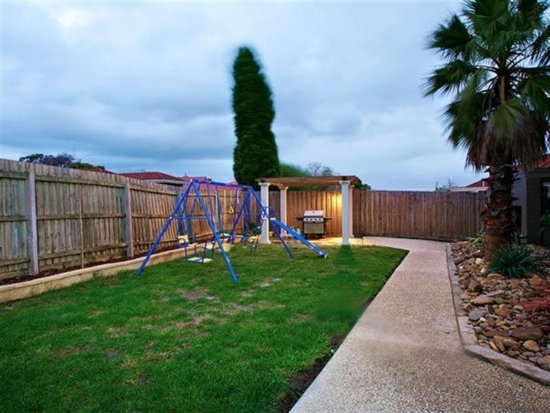 30 Otira Road, Knoxfield VIC 3180