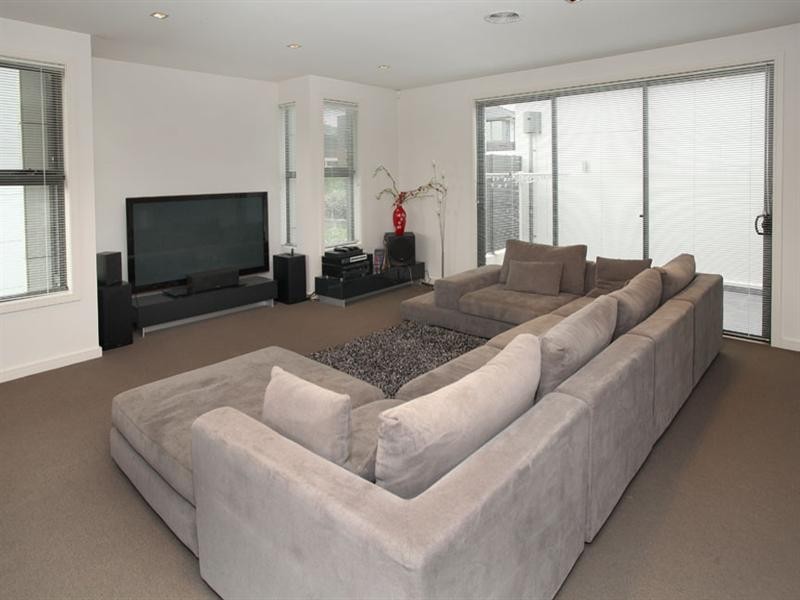 36 Waverley Park Drive, Mulgrave VIC 3170