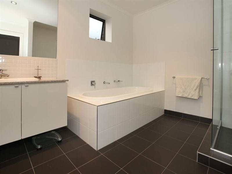 36 Waverley Park Drive, Mulgrave VIC 3170