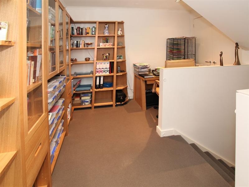 36 Waverley Park Drive, Mulgrave VIC 3170