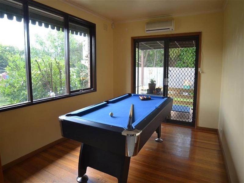 99 King Arthur Drive, Glen Waverley VIC 3150