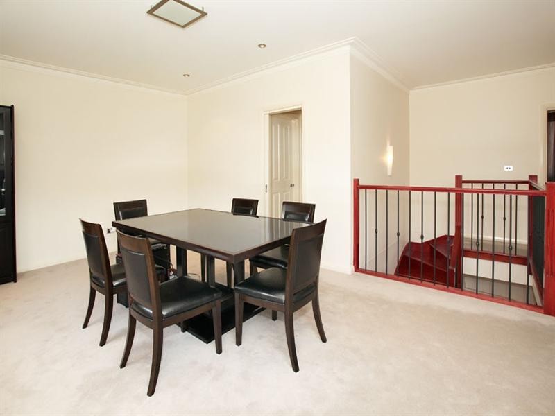1/294 Blackburn Road, Glen Waverley VIC 3150