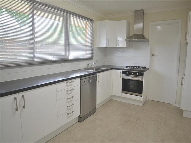 33 Carson Street, Mulgrave VIC 3170