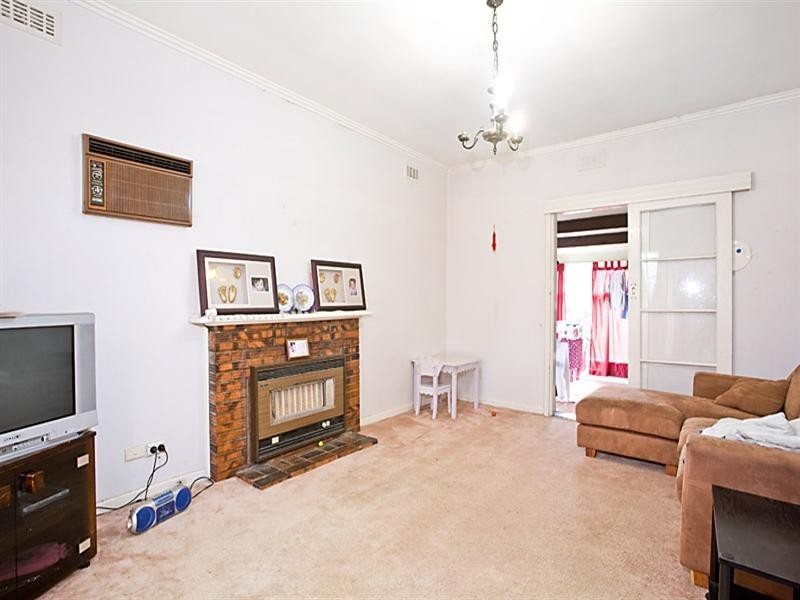 606 Waverley Road, Glen Waverley VIC 3150