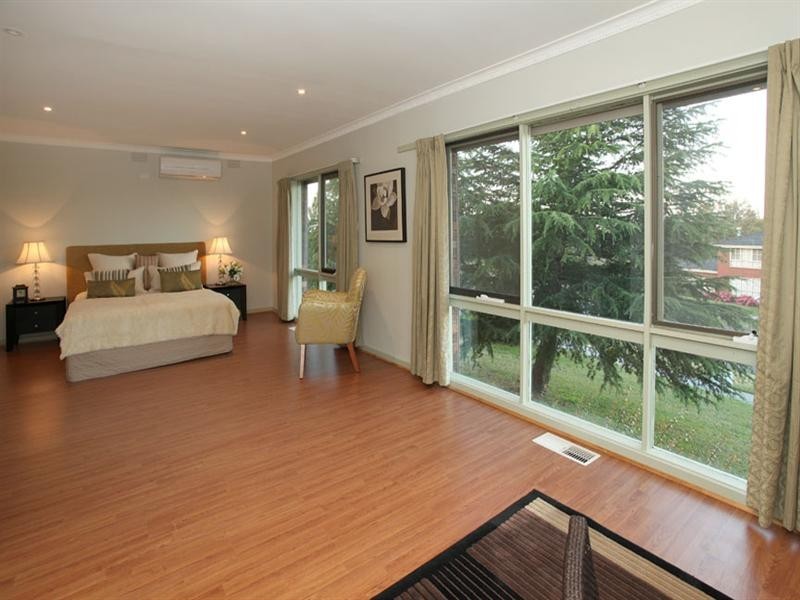 35 Garnett Road, Wheelers Hill VIC 3150