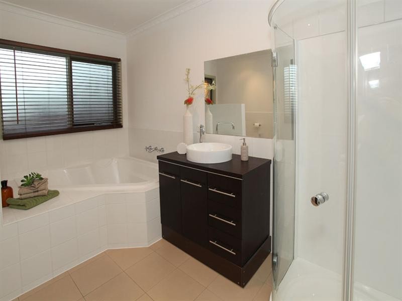 35 Garnett Road, Wheelers Hill VIC 3150