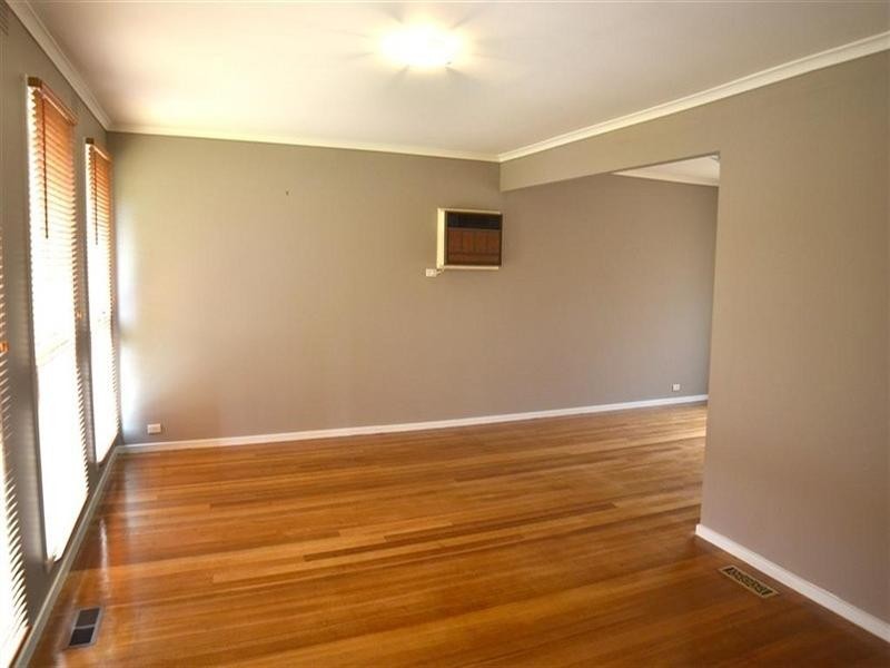 6 Roswell Street, Glen Waverley VIC 3150