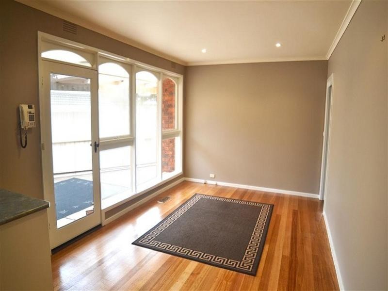 6 Roswell Street, Glen Waverley VIC 3150