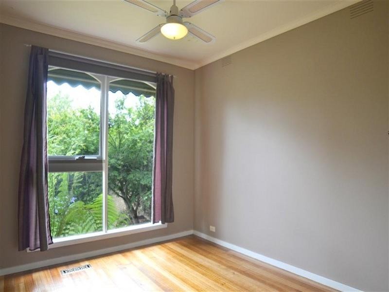 6 Roswell Street, Glen Waverley VIC 3150