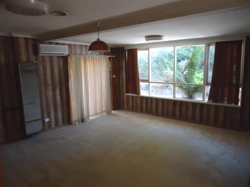 18 Nottingham Street, Glen Waverley VIC 3150