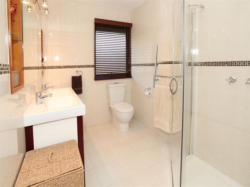 15 Wellesley Road, Glen Waverley VIC 3150