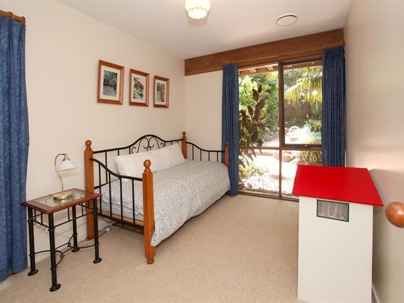 15 Wellesley Road, Glen Waverley VIC 3150