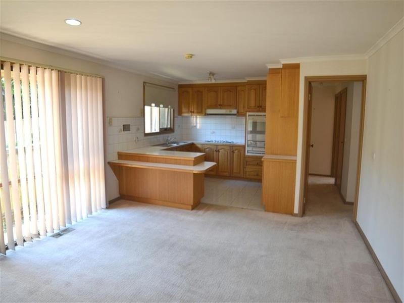 1/6 Dunscombe Avenue, Glen Waverley VIC 3150