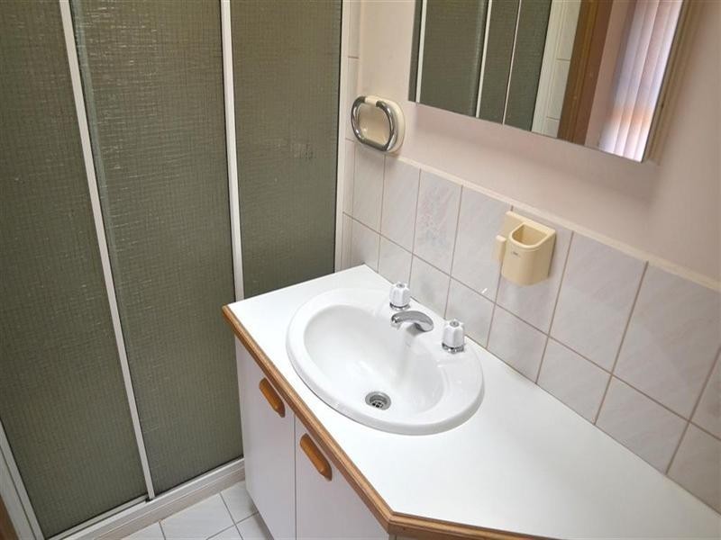 1/6 Dunscombe Avenue, Glen Waverley VIC 3150