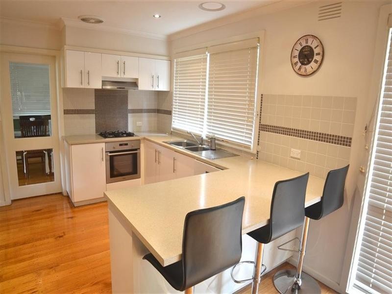 12 Earlwood Drive, Wheelers Hill VIC 3150