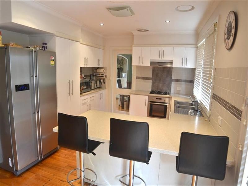 12 Earlwood Drive, Wheelers Hill VIC 3150