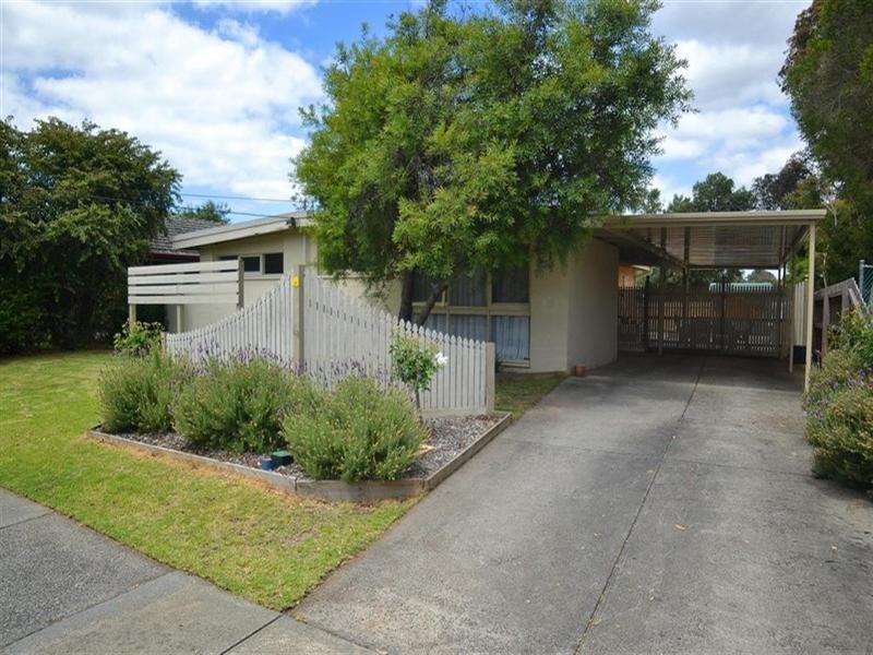 54 King Arthur Drive, Glen Waverley VIC 3150