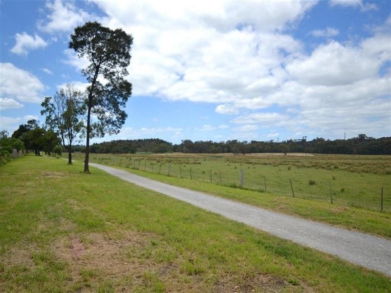 54 King Arthur Drive, Glen Waverley VIC 3150