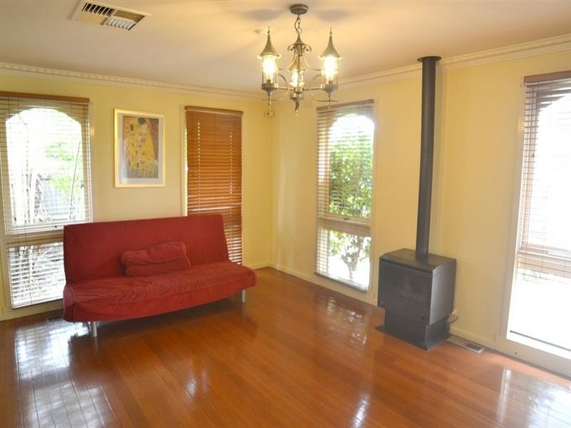 51 Guinevere Parade, Glen Waverley VIC 3150