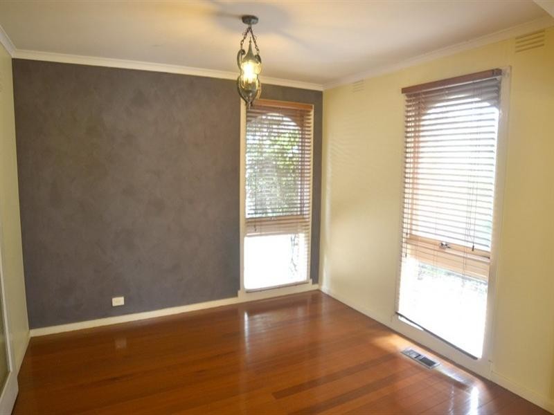 51 Guinevere Parade, Glen Waverley VIC 3150