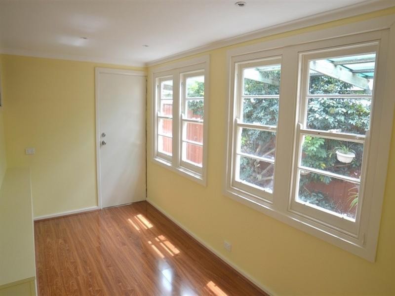 51 Guinevere Parade, Glen Waverley VIC 3150