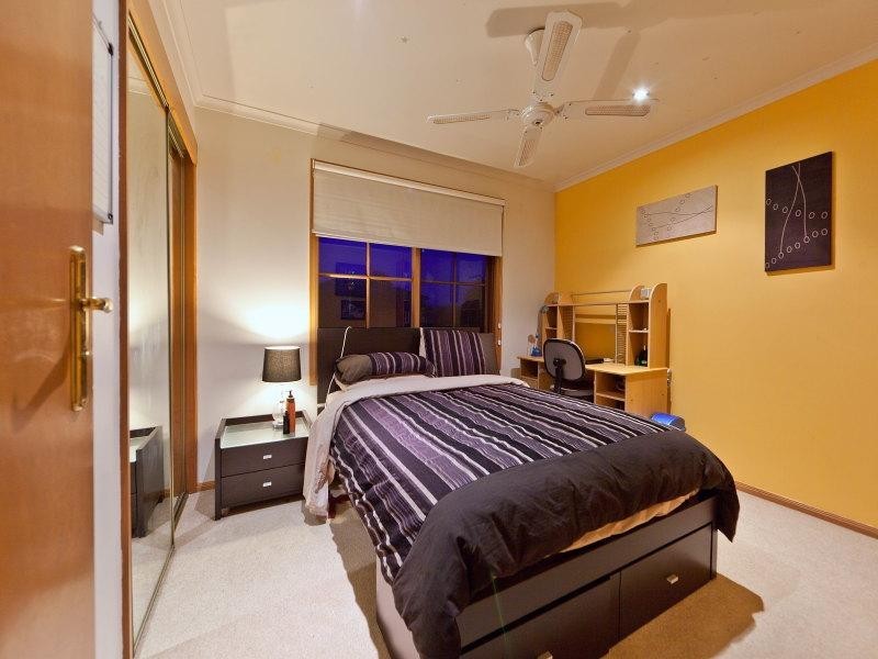 5 Connaught Place, Glen Waverley VIC 3150