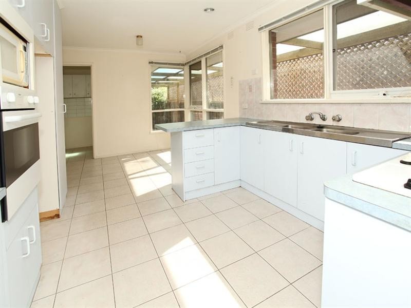 19 Mackellar Avenue, Wheelers Hill VIC 3150