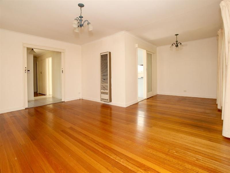 19 Mackellar Avenue, Wheelers Hill VIC 3150