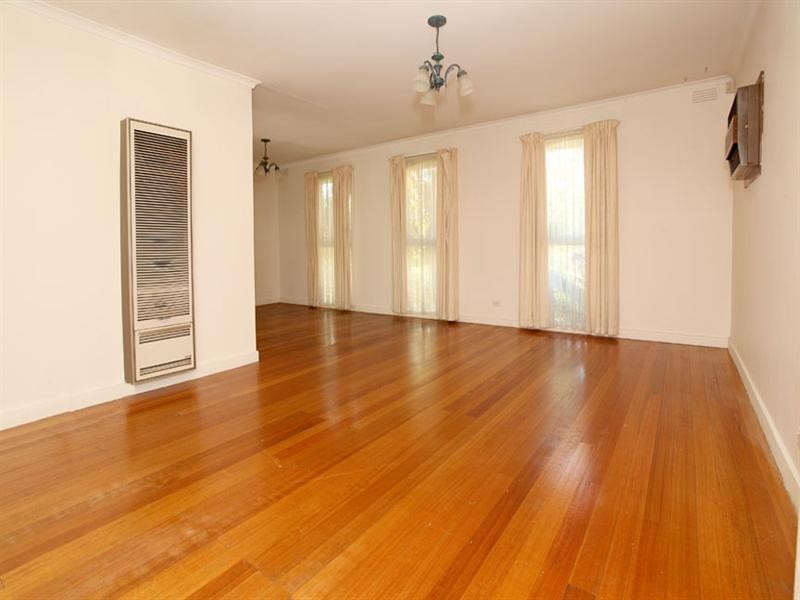 19 Mackellar Avenue, Wheelers Hill VIC 3150