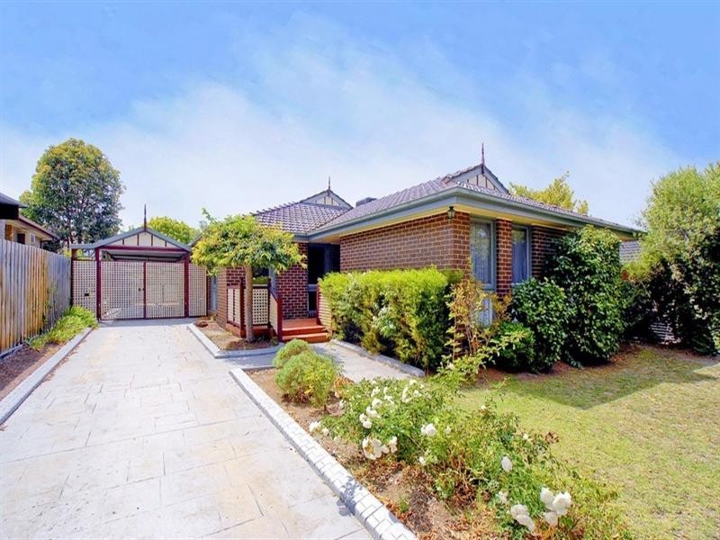 11 Oakbank Court, Wheelers Hill VIC 3150