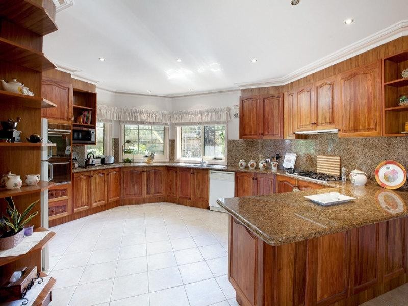 7 Fayette Court, Wheelers Hill VIC 3150