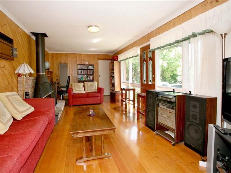 13 Knell Street, Mulgrave VIC 3170