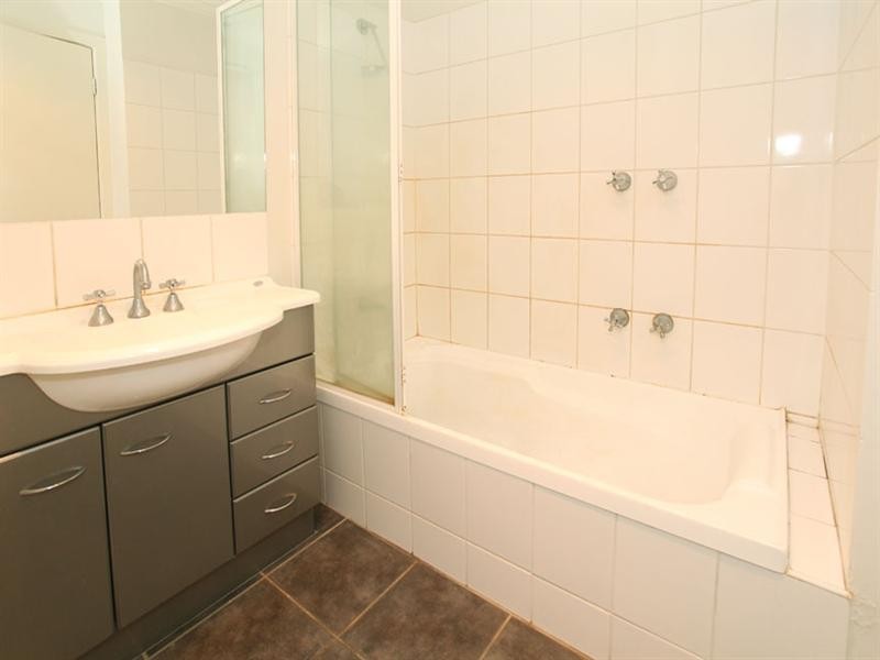 9/1 Eucalyptus Mews, Notting Hill VIC 3168