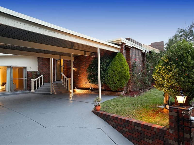 295 Blackburn Road, Burwood East VIC 3151