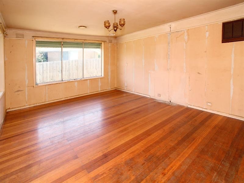 55 Tiverton Drive, Mulgrave VIC 3170