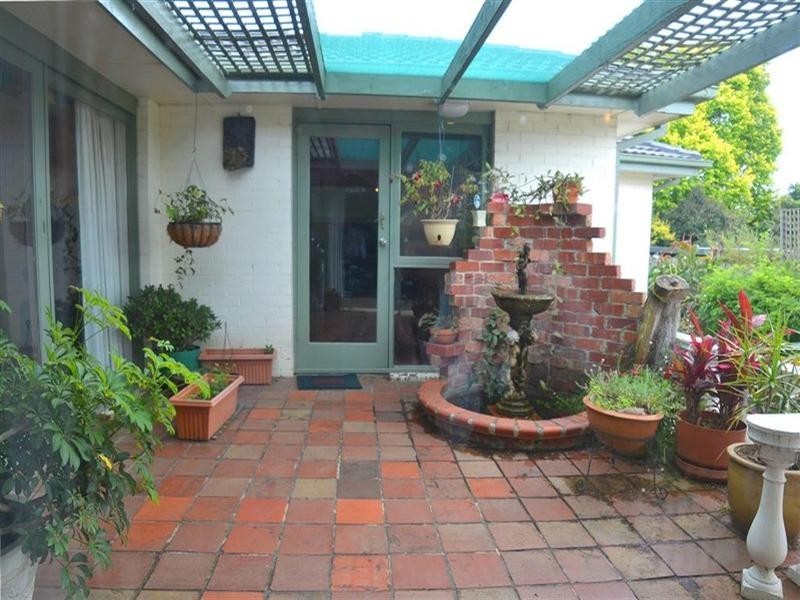 49 Glen Tower Drive, Glen Waverley VIC 3150