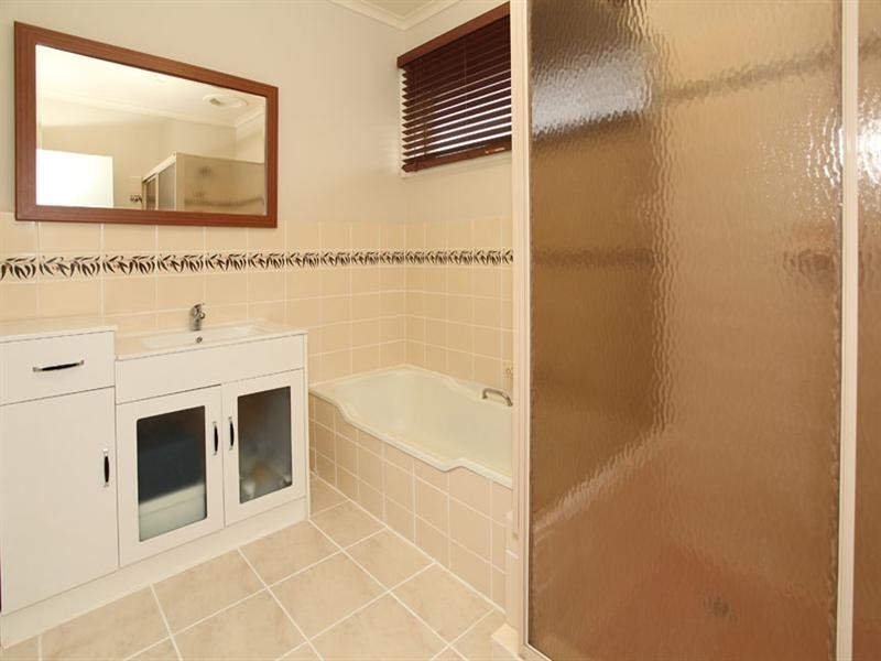 6 Roswell Street, Glen Waverley VIC 3150