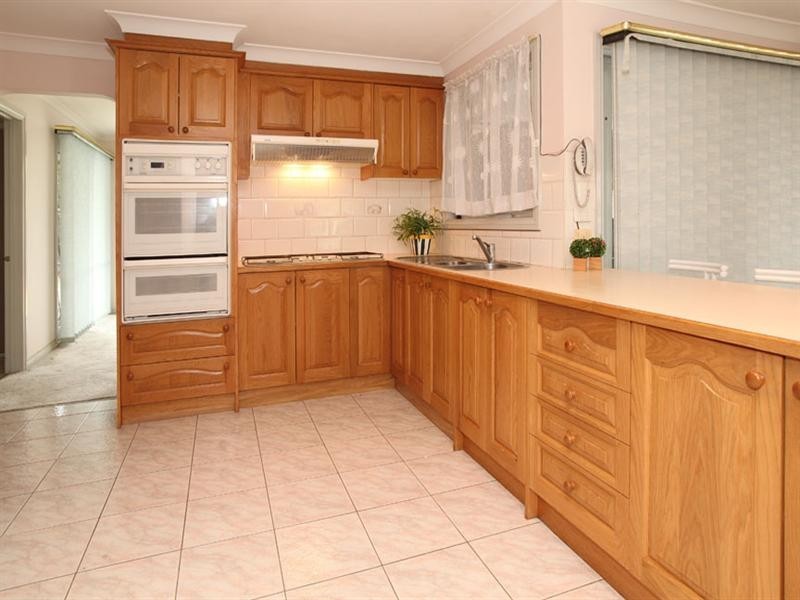 21 Fernbank Crescent, Mulgrave VIC 3170