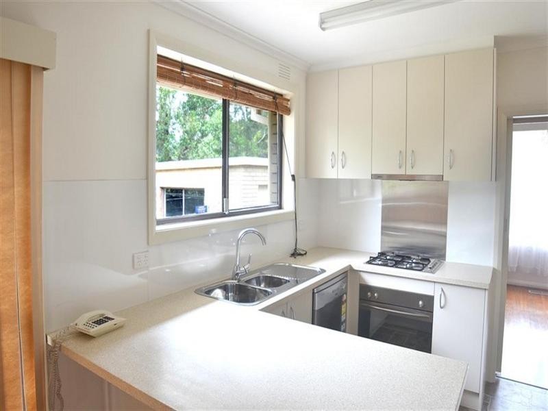 22 Westlands Road, Glen Waverley VIC 3150